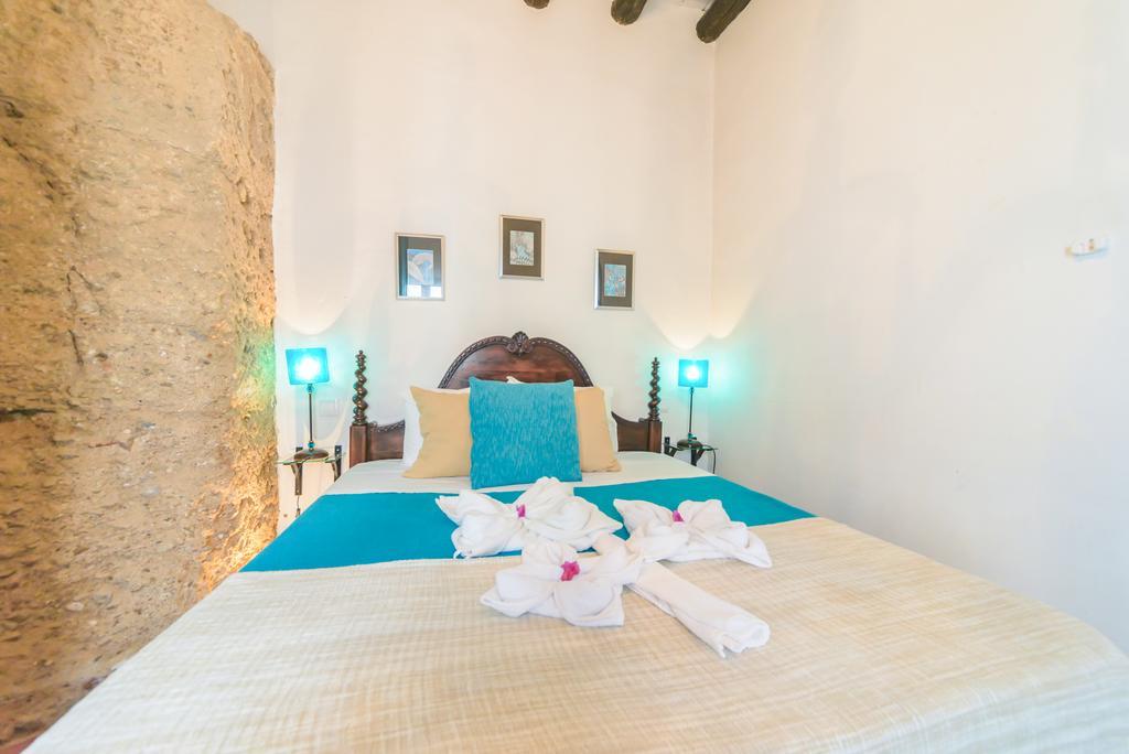 Casa La Agueda Y Robledo * Peñaflor