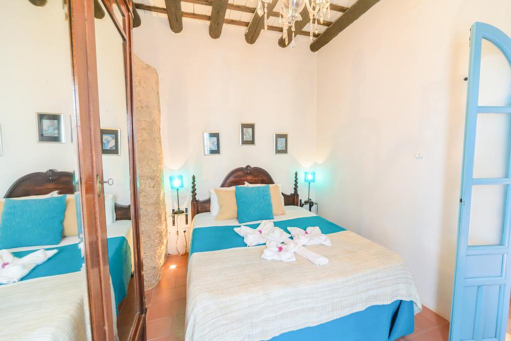 Casa La Agueda Y Robledo Peñaflor